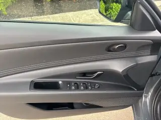 Hyundai ELANTRA 2025 SEL Sport Sedán 4 puertas