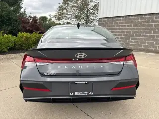 Hyundai ELANTRA 2025 SEL Sport Sedán 4 puertas