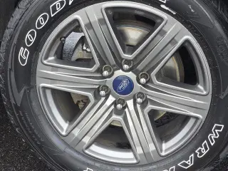 Ford F-150 2020 4x4 Lariat 4dr SuperCrew 5.5 ft. SB