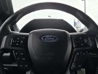 Ford F-150 2020 4x4 Lariat 4dr SuperCrew 5.5 ft. SB