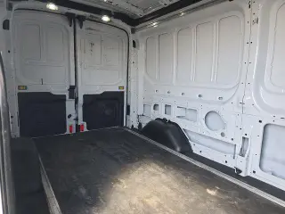Ford Transit 2019 250 3dr LWB Medium Roof Cargo Van w/Sliding Passenger Side Door