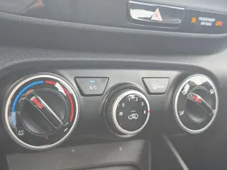 Hyundai VENUE 2022 SE 4dr Crossover