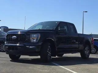 Ford F-150 2023 4x4 XL 4dr SuperCab 6.5 ft. SB