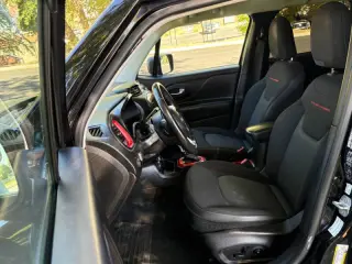 2017 Jeep Renegade Trailhawk