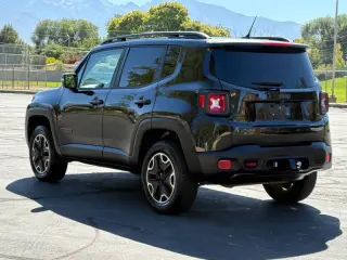 2017 Jeep Renegade Trailhawk