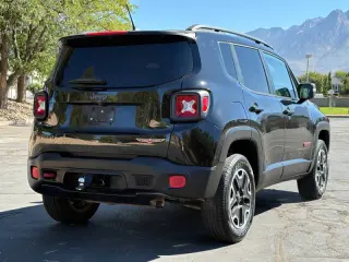 2017 Jeep Renegade Trailhawk