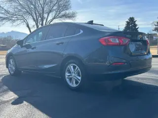 2017 Chevrolet Cruze LT Auto
