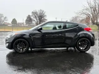 2017 Hyundai Veloster Value Edition