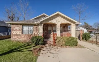 2 bedroom house in Dallas, TX