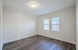 2 bedroom house in Dallas, TX