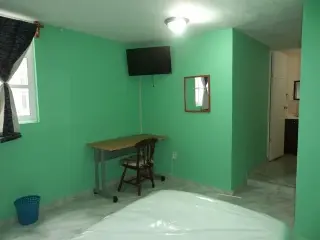 HABITACIONES AMUEBLADOS EN REN