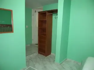 HABITACIONES AMUEBLADOS EN REN