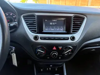 2021 Hyundai Accent SE