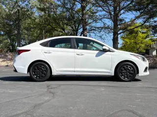 2021 Hyundai Accent SE