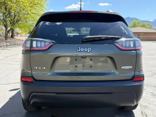 2019 Jeep Cherokee Latitude
