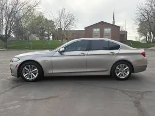 2016 BMW 5 Series 528i