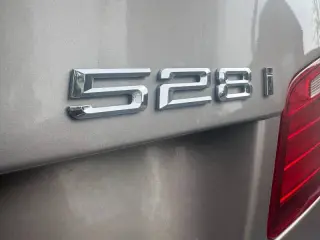 2016 BMW 5 Series 528i