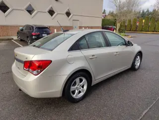 2015 Chevrolet Cruze 1LT Auto