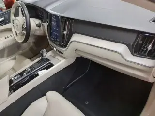 Volvo XC60 2018 AWD T5 Inscription 4dr SUV