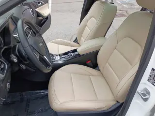 2017 Infiniti QX30 Premium