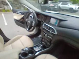 2017 Infiniti QX30 Premium