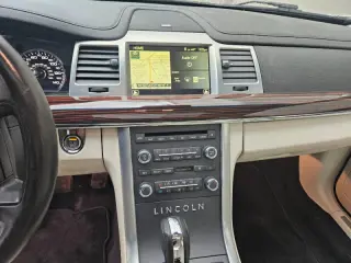 2009 Lincoln MKS
