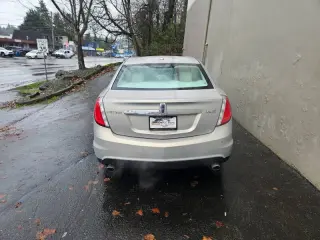 2009 Lincoln MKS