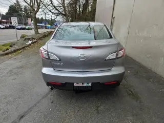 2010 Mazda MAZDA3 i Touring