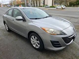 2010 Mazda MAZDA3 i Touring