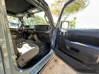 Jeep Wrangler 2024 4x4 Rubicon 4dr SUV