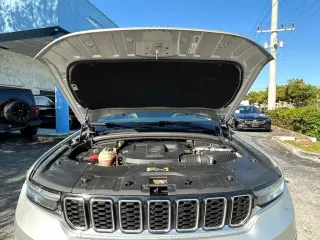 Jeep Grand Cherokee L 2021 4x2 Limited 4dr SUV