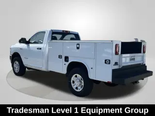 Ram 2500 2022 4x4 Tradesman 2dr Regular Cab 8 ft. LB Pickup