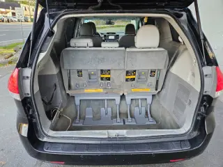2011 Toyota Sienna XLE 8-Passenger