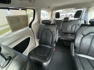 Chrysler Pacifica 2023 Touring L 4dr Mini-Van