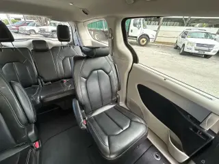 Chrysler Pacifica 2023 Touring L 4dr Mini-Van