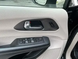 Chrysler Pacifica 2023 Touring L 4dr Mini-Van