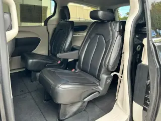Chrysler Pacifica 2023 Touring L 4dr Mini-Van