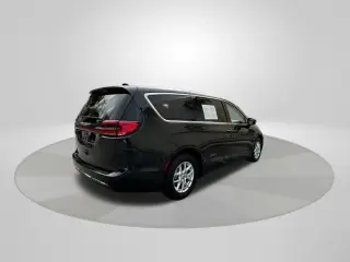 Chrysler Pacifica 2023 Touring L 4dr Mini-Van