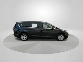 Chrysler Pacifica 2023 Touring L 4dr Mini-Van