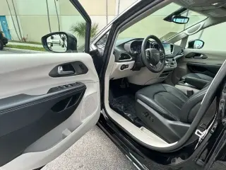 Chrysler Pacifica 2024 Touring L 4dr Mini-Van
