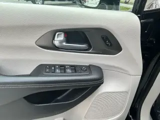 Chrysler Pacifica 2024 Touring L 4dr Mini-Van