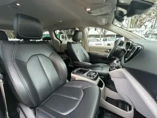 Chrysler Pacifica 2024 Touring L 4dr Mini-Van