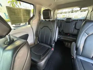 Chrysler Pacifica 2023 Touring L 4dr Mini-Van