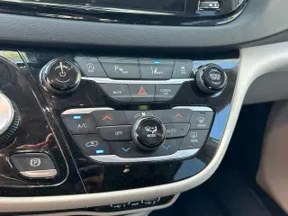 Chrysler Pacifica 2023 Touring L 4dr Mini-Van
