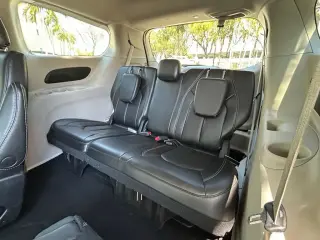 Chrysler Pacifica 2023 Touring L 4dr Mini-Van