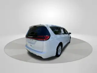 Chrysler Pacifica 2023 Touring L 4dr Mini-Van