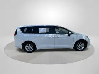Chrysler Pacifica 2023 Touring L 4dr Mini-Van