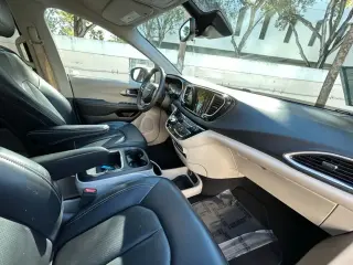 Chrysler Pacifica 2023 Touring L 4dr Mini-Van