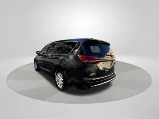 Chrysler Pacifica 2023 Touring L 4dr Mini-Van