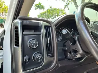 Chevrolet Silverado 1500 2016 4x4 LTZ 4dr Crew Cab 5.8 ft. SB
